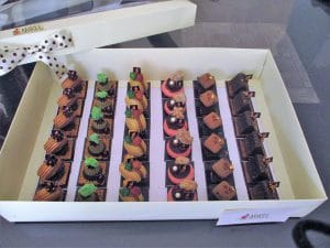 מארזי מתנה יוקרתיים של MIREL מירל תכשיטי שוקולד וקונדטוריית בוטיק
