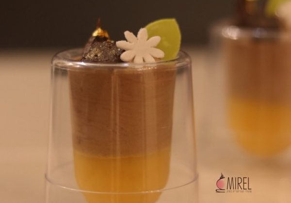 כוסות ג'לי מנגו פסיפלורה ומוס שוקולד